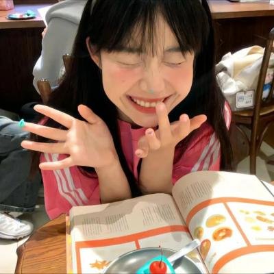 爆料黑料大赛 - 某知名导演被曝潜规则多名女演员，圈内人心惶惶